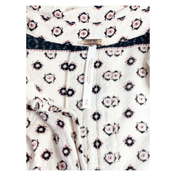 Free People Tunic floral printed blouse Size small - Picture 5 of 7